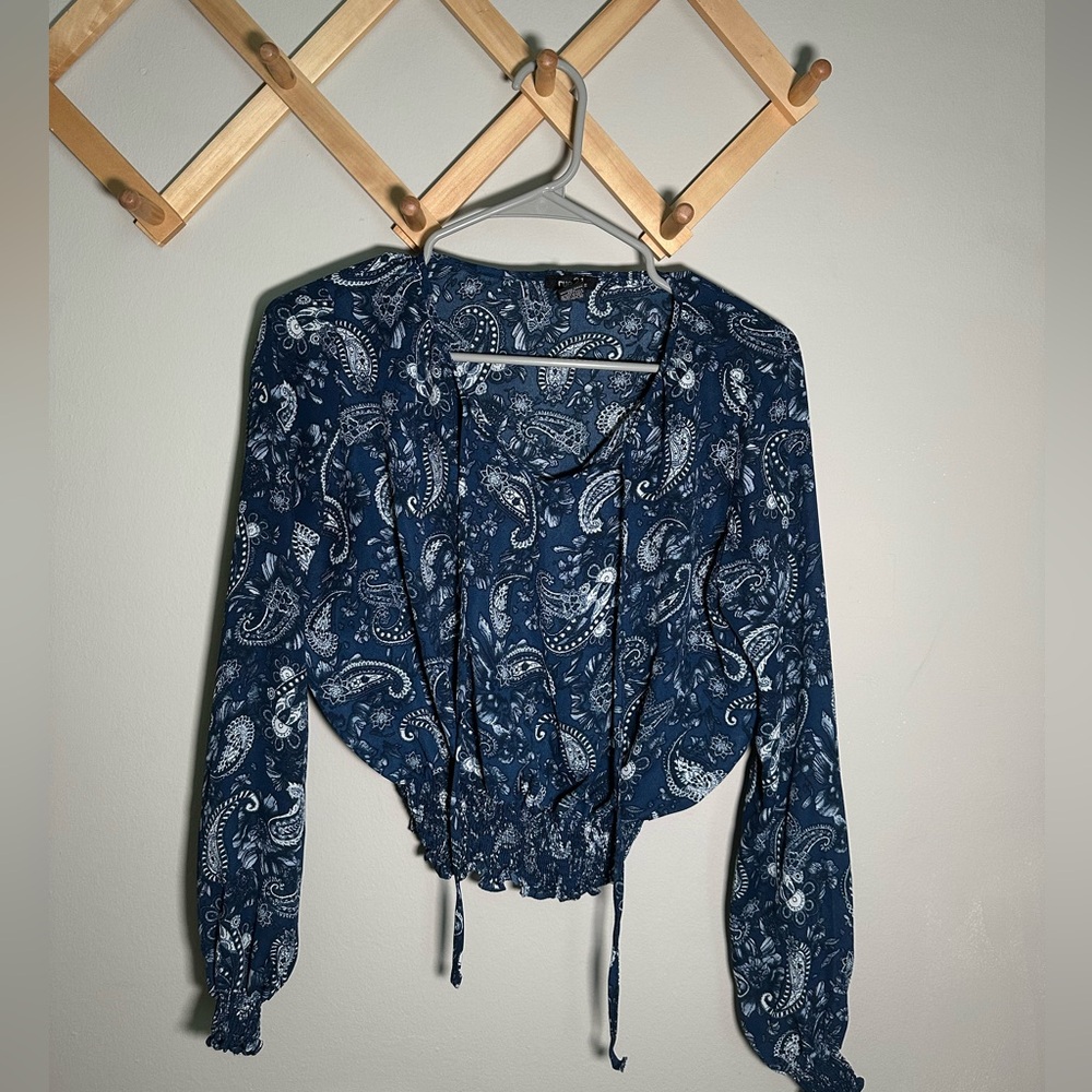 adorable boho paisley long sleeve crop top